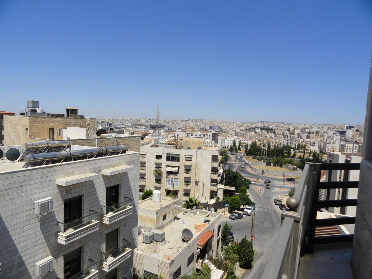 Diyarkom Apartment Amman Eksteriør billede