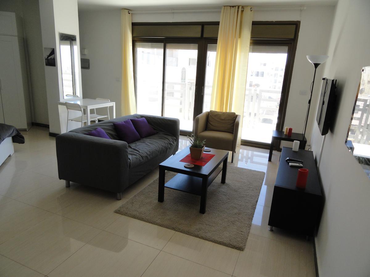 Diyarkom Apartment Amman Eksteriør billede